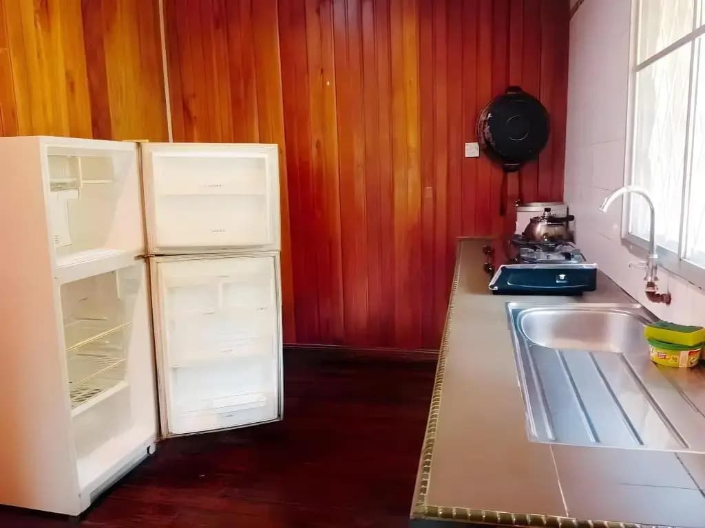 Strawberry Garden Hotel - photo 11