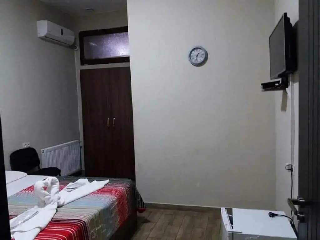 Orchid Hotel - photo 4