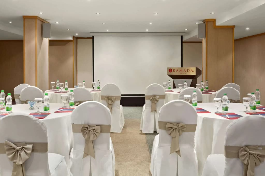 Ramada by Wyndham Qurum Beach - photo 18