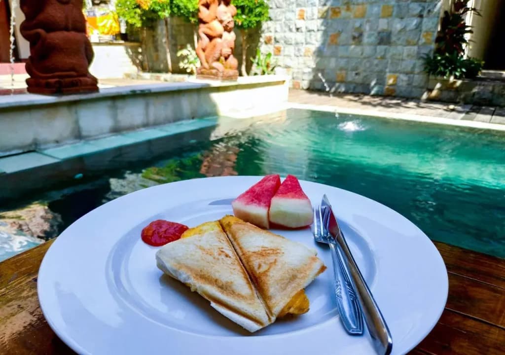 Catur Adi Putra Hotel - photo 10