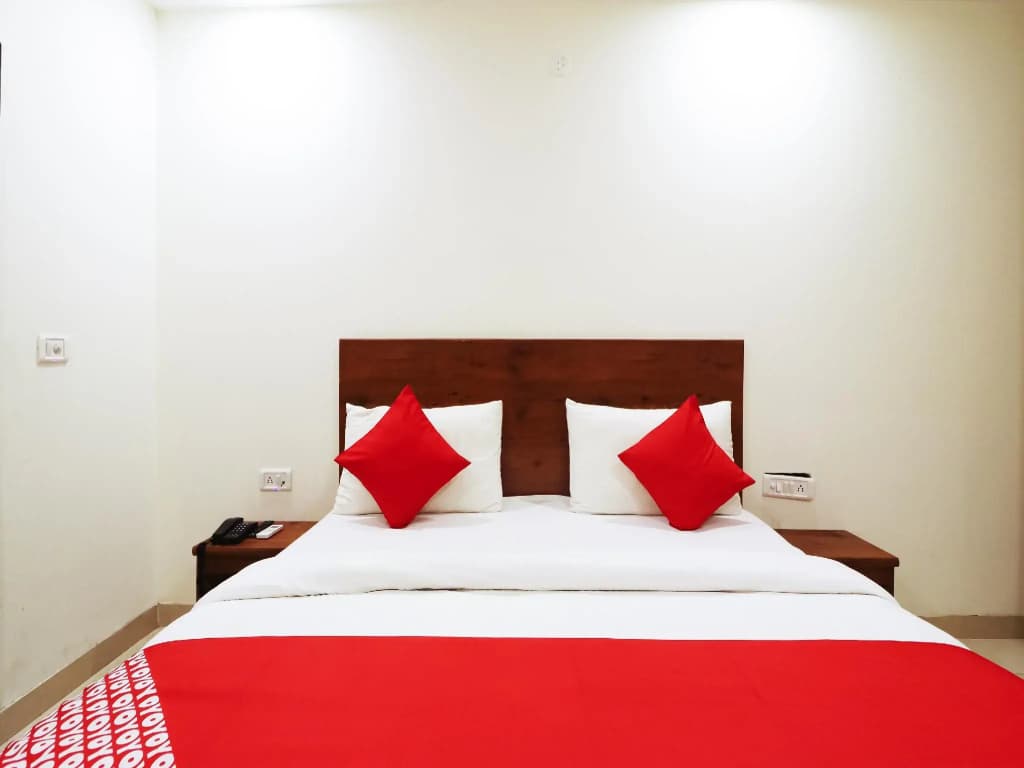 OYO 42622 Admiral Suites - photo 2