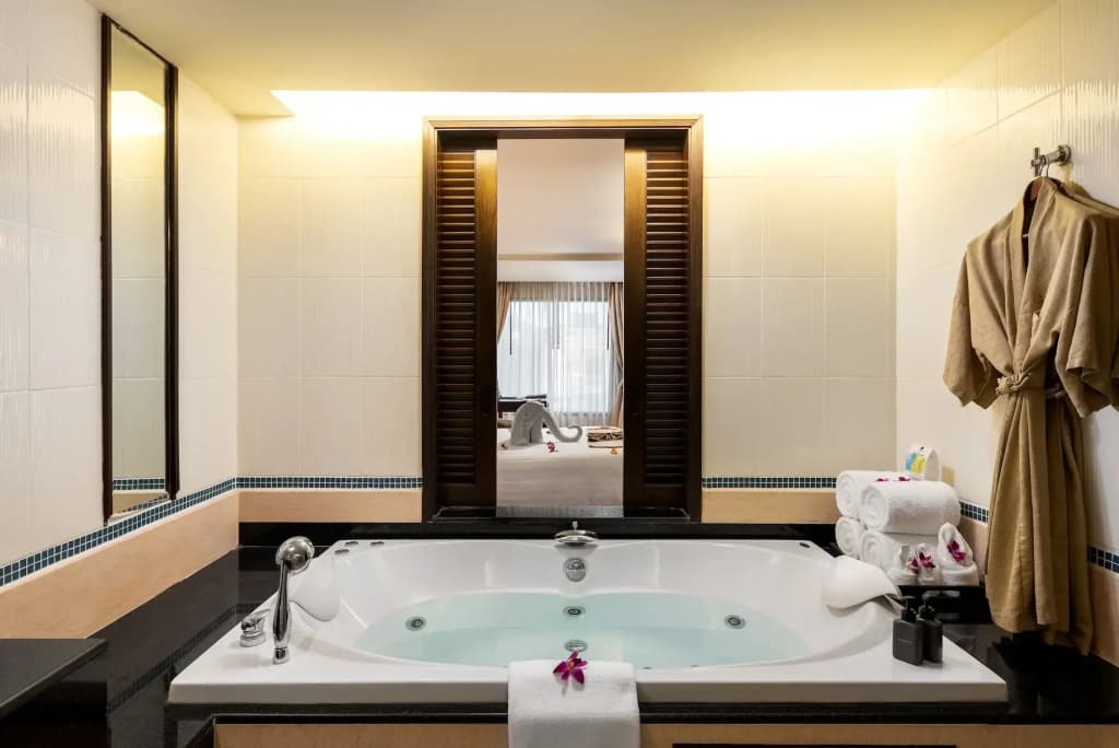Patong Paragon Resort & Spa - photo 10