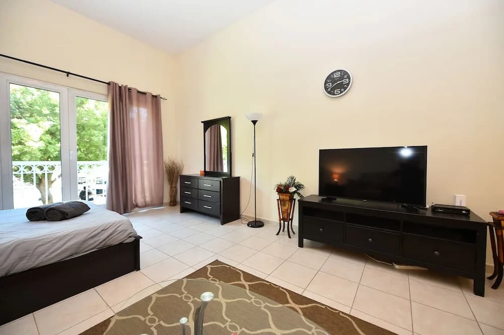 MRH - Studio in Discovery Gardens - photo 5