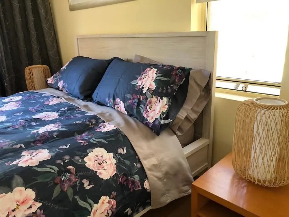 Escape to Strathfield for 8 guests - photo 4