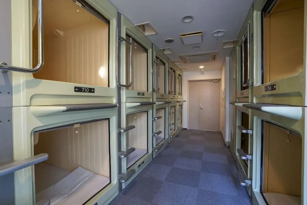 Capsule Inn Hamamatsucho - photo 12