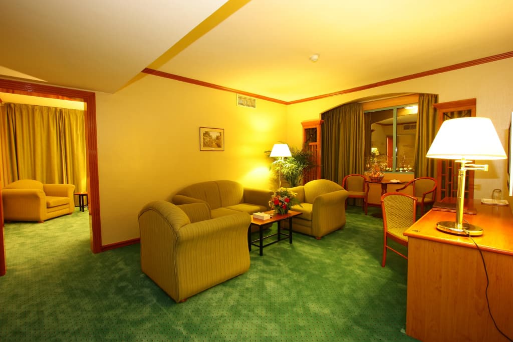 The George Hotel - photo 14