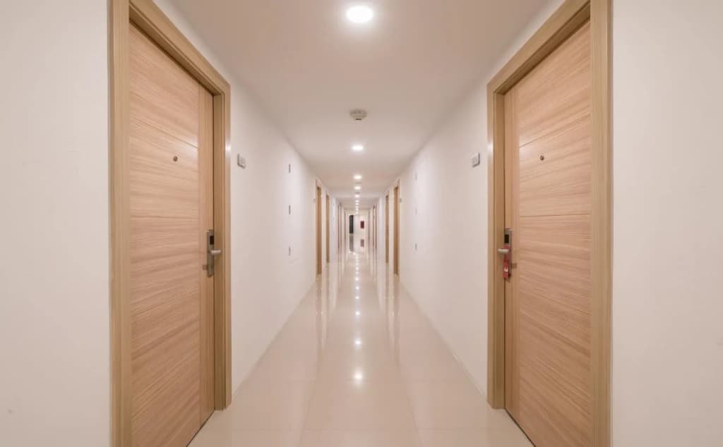 New Square Patong Hotel - photo 16