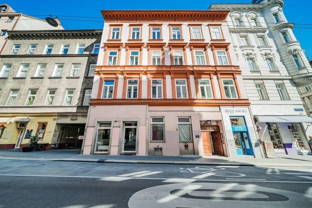 easy-flat Neustiftgasse - AC Studio Apartments near MuseumsQuartier - photo 1