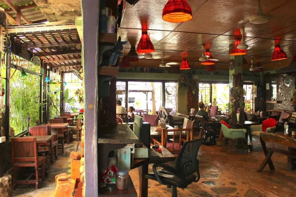 Shanti Lodge Bangkok - photo 14