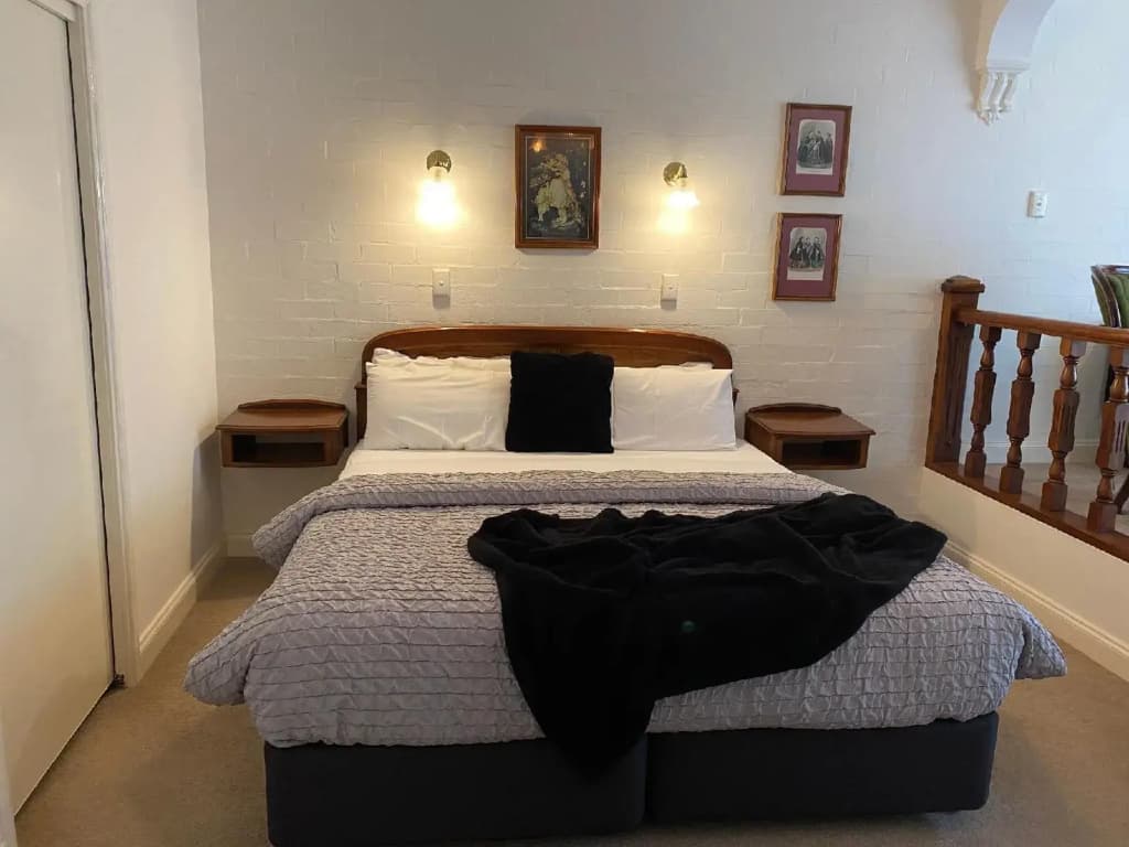 Victoria House Motor Inn - photo 21