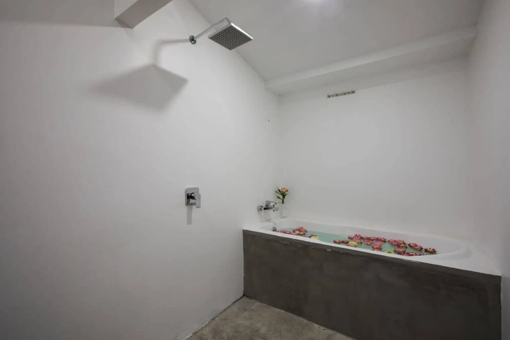 Ashia Hotel & Lounge - photo 16