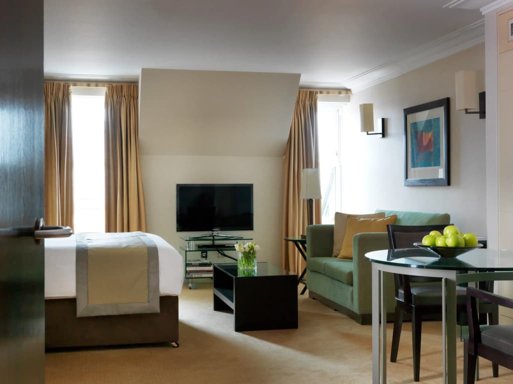 Cheval Phoenix House at Sloane Square - photo 3