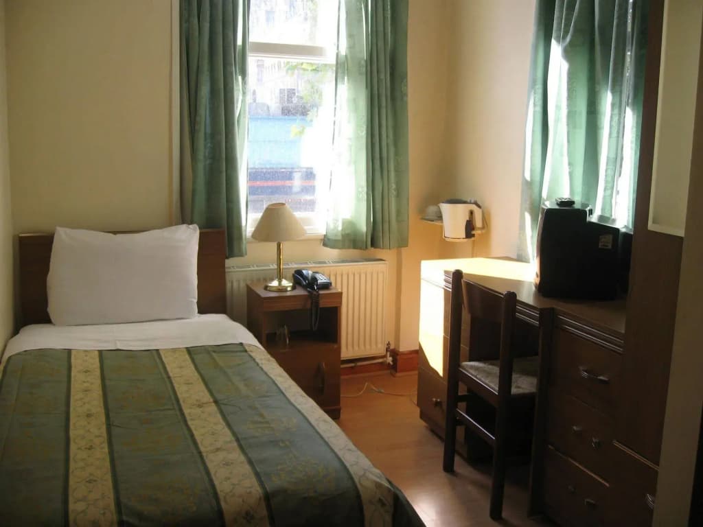 Carlton Hotel - photo 4