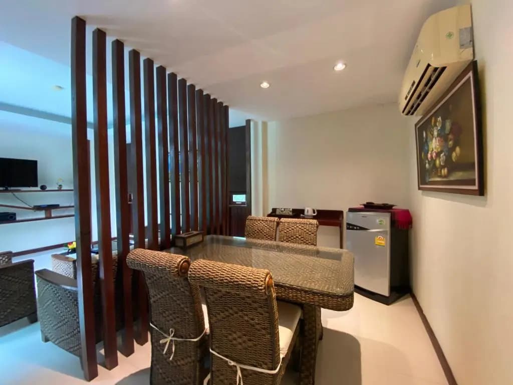 Howard Johnson by Wyndham Phuket Naiyang - photo 12