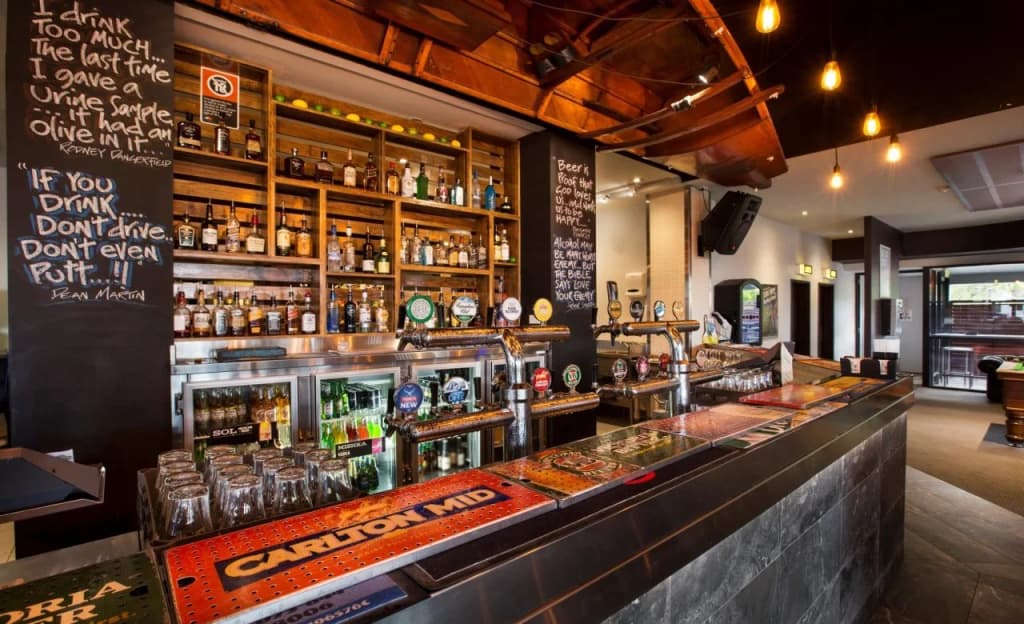 Nightcap at Caringbah Hotel - photo 9