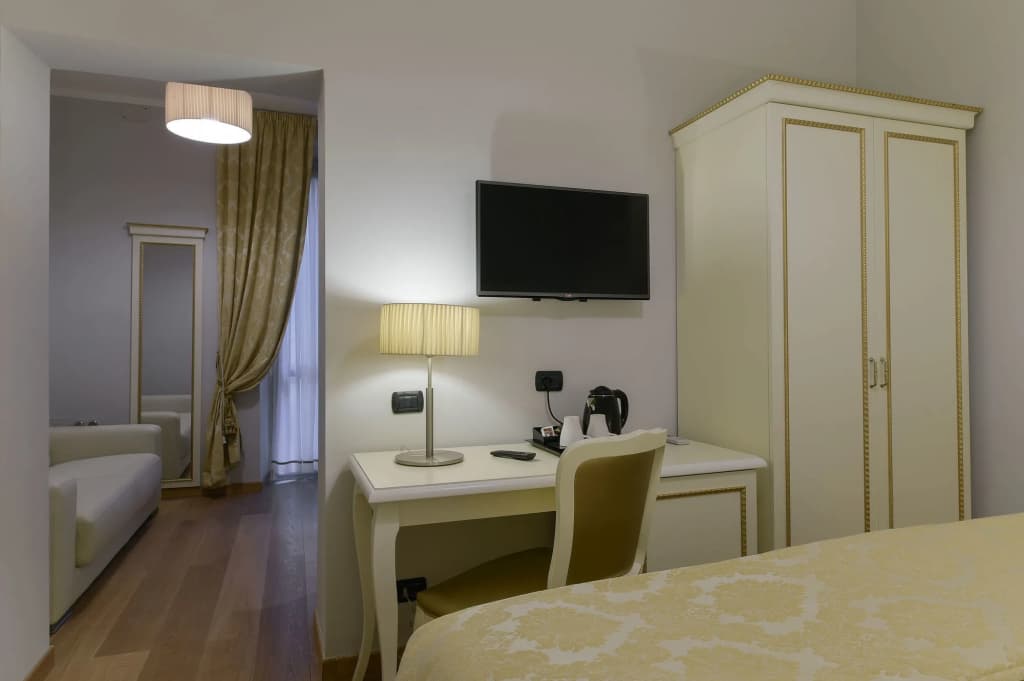 Gravina Suite Frattina - photo 1