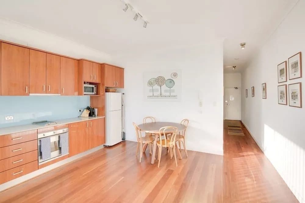 Bondi Vista Beachfront Apartment - photo 12