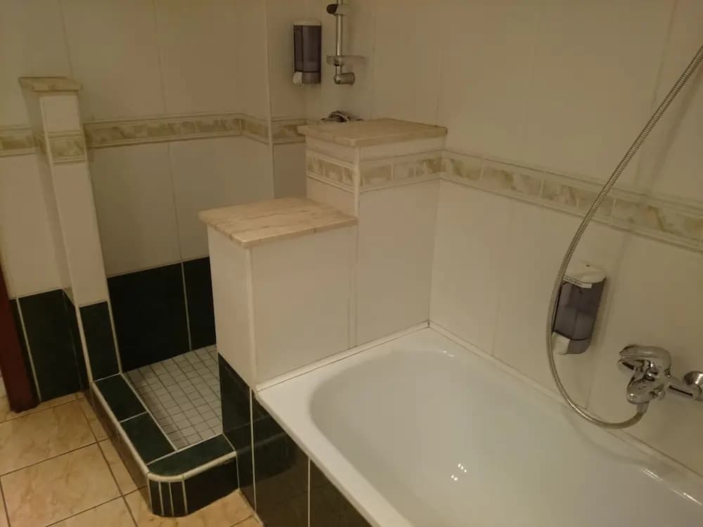 Hotel Happy - photo 9