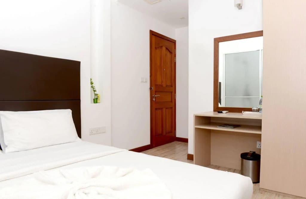 Express Inn - photo 10