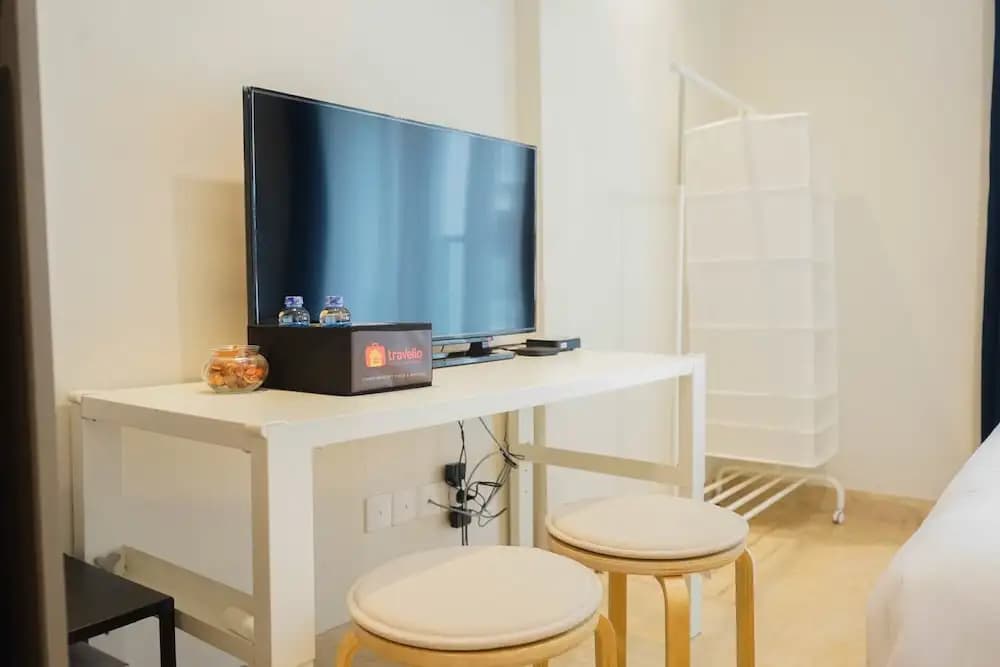 New Fully Furnished Studio at Gold Coast PIK - photo 1