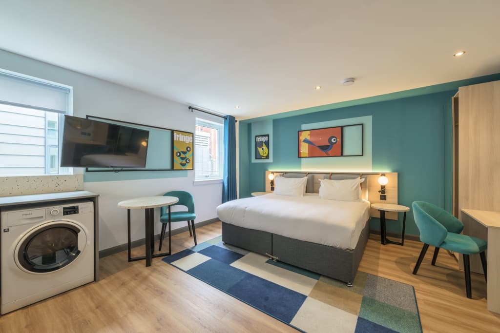 Holyrood Aparthotel - photo 32