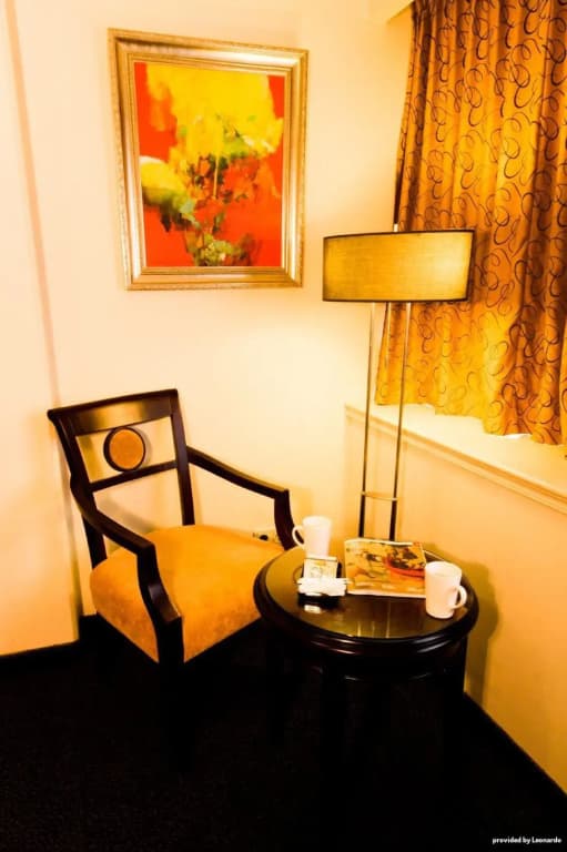 XO Hotels Blue Tower - photo 8