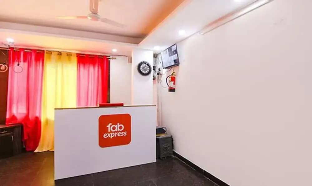 FabExpress The Premium Villa - photo 13