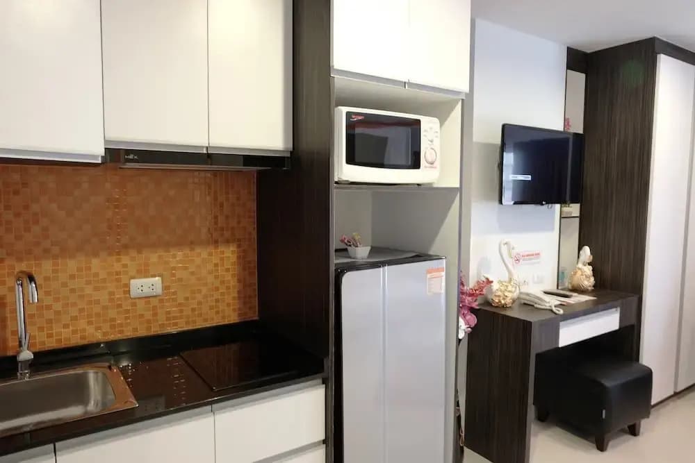 Sunset Apartments - photo 22