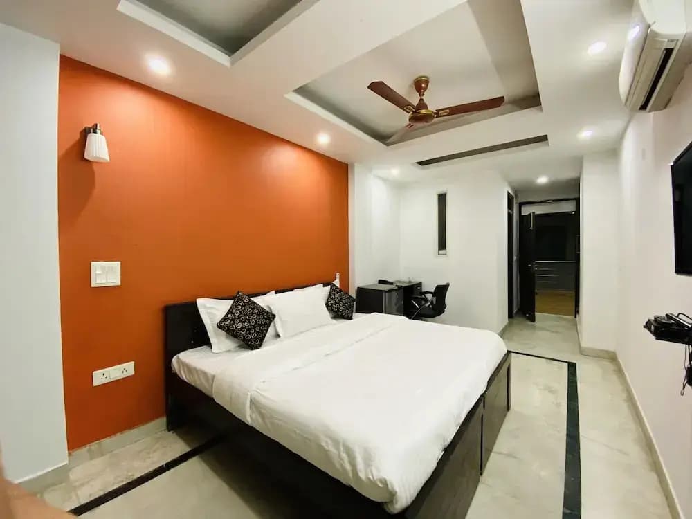 Hotel Jasola 82 inn - main photo