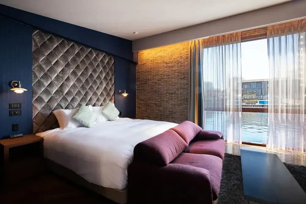 PETALS TOKYO - Floating Hotel - photo 4