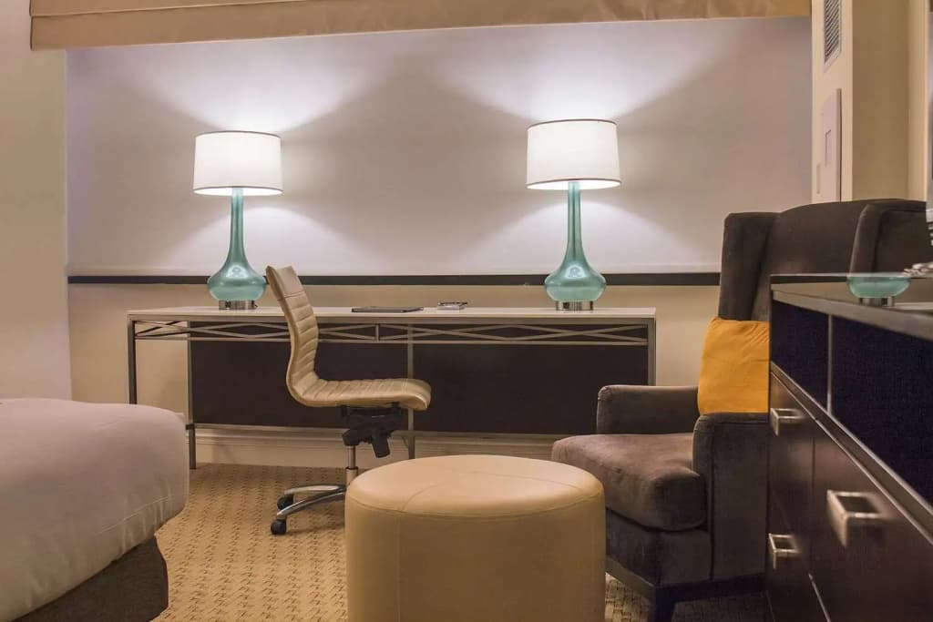 Hilton Miami Airport Blue Lagoon - photo 36
