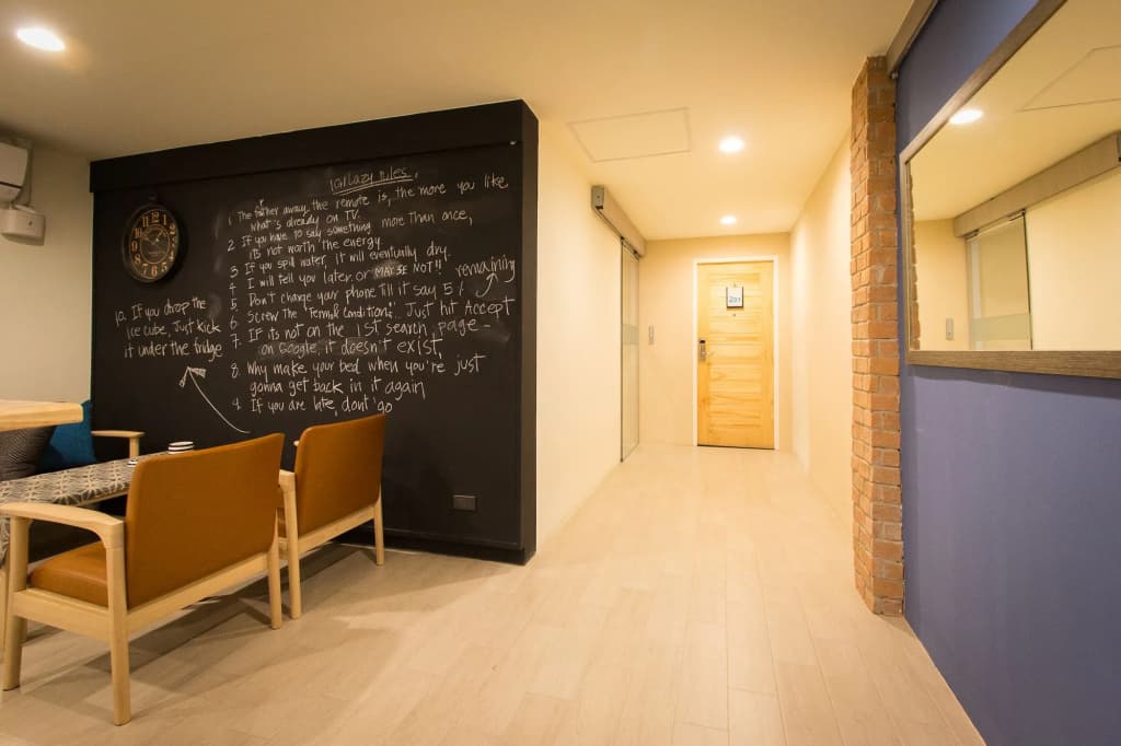 Lazy Sunday Hostel - photo 14