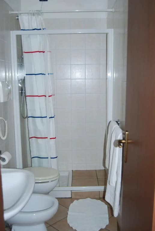 Hotel Salerno - photo 10