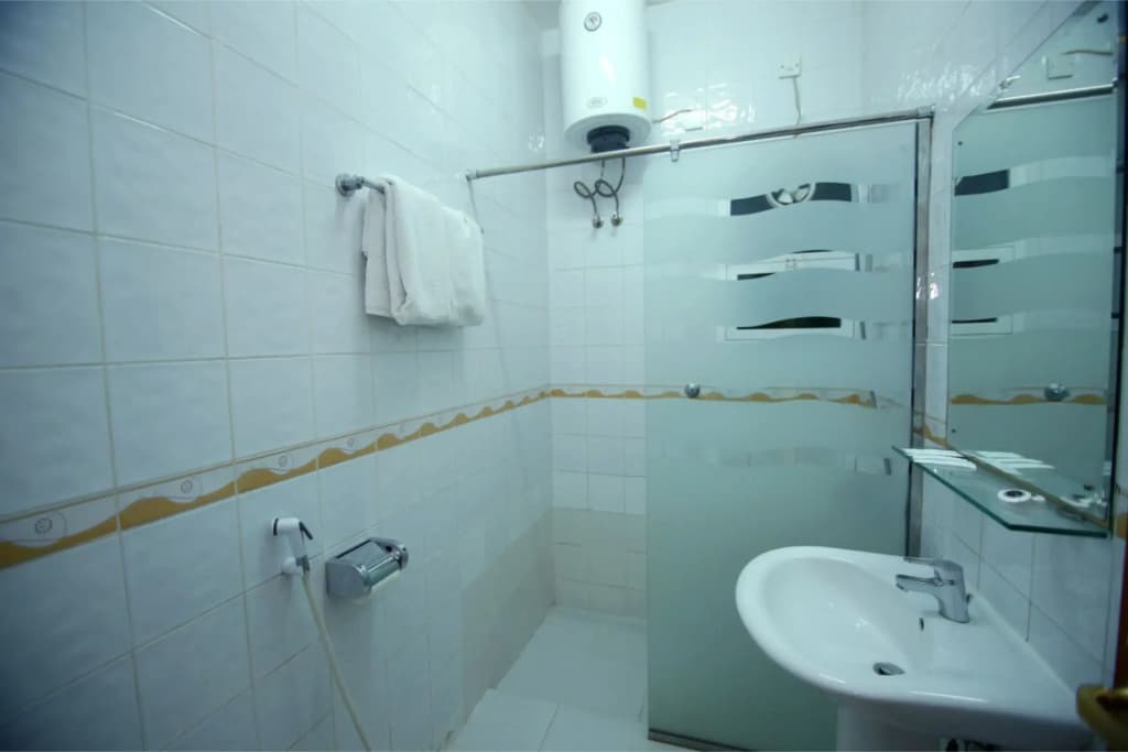 Super OYO 152 Manam 1 Hotel Apartment - photo 9