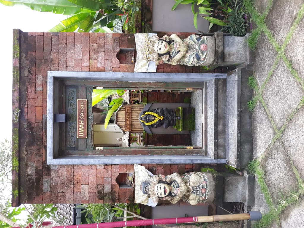 Umah Dangin Guest House - main photo