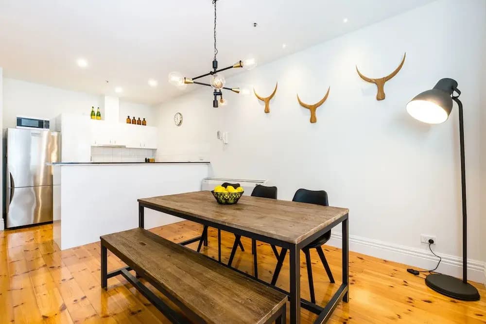 AERIN, 2BDR Melbourne Apartment - photo 13