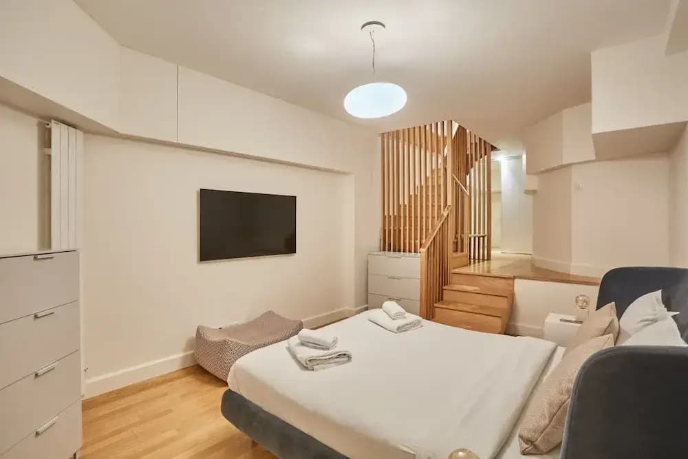 Superb Trocadero-arc de Triomphe Apartment - photo 2