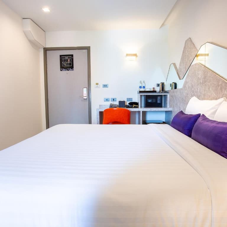 Spittze Hotel Pratunam - photo 18