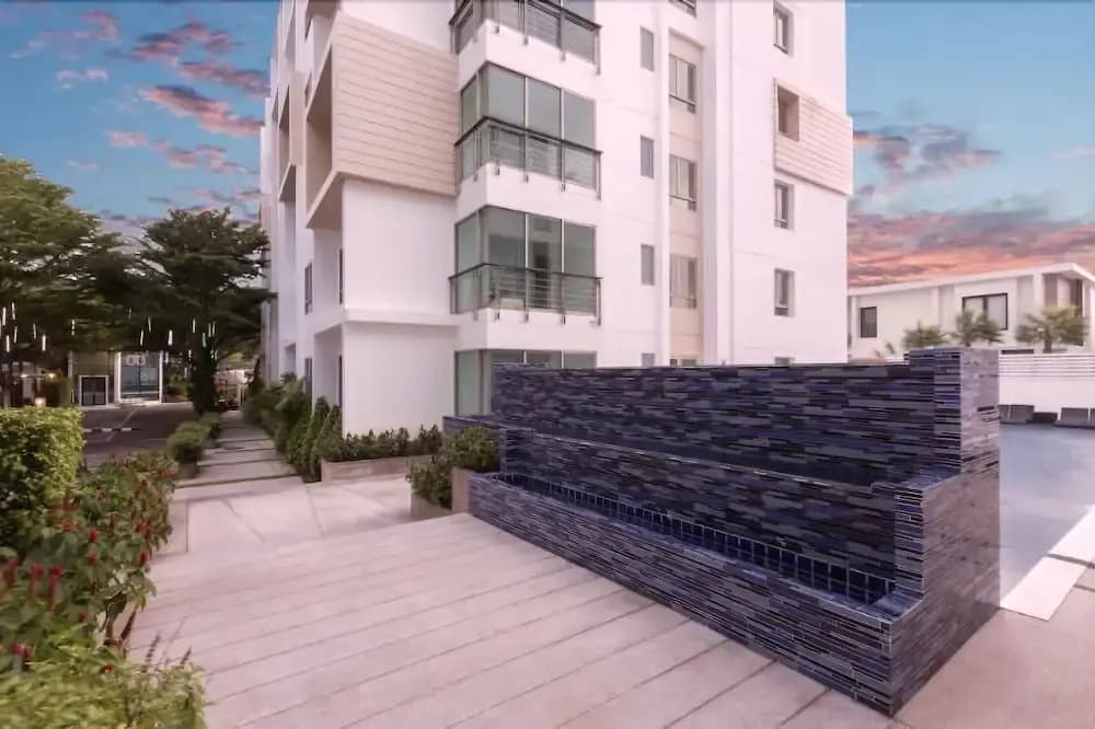 Regent 15 Condo - photo 17