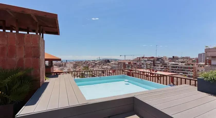 Bcn Tibidabo Pool - photo 6