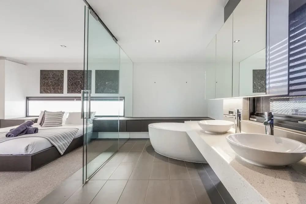 Luxury Designer Townhouse Parking - photo 8