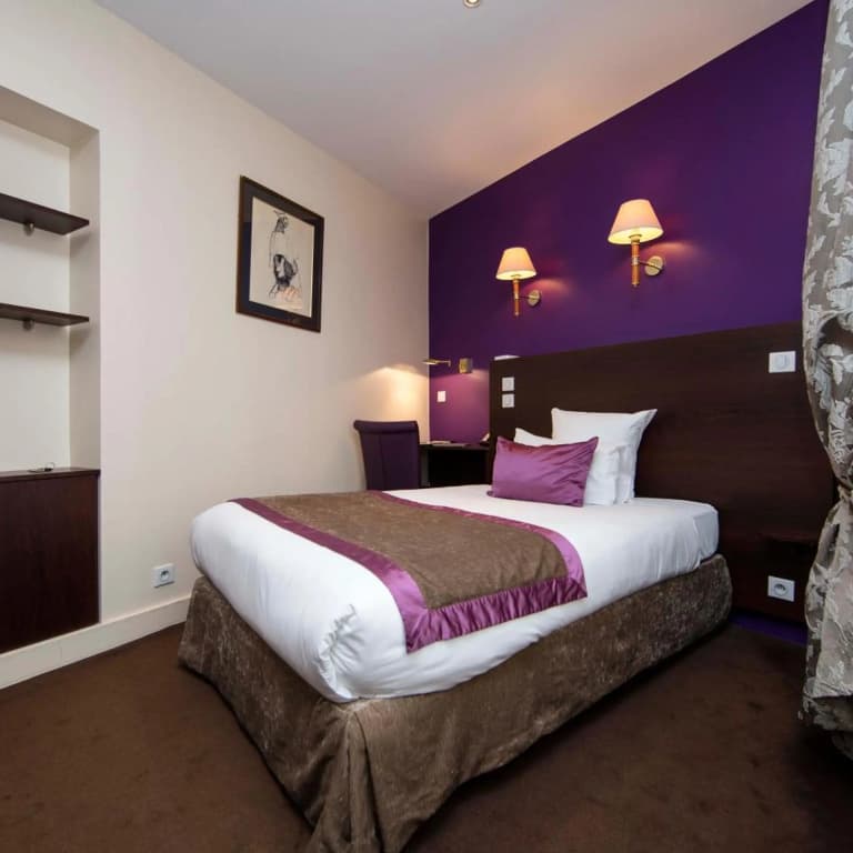 Queens Boutique Hotel - photo 25