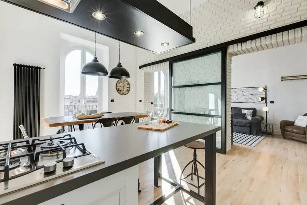 Large & Stylish 3 bed Flat in Excellent Location - photo 13