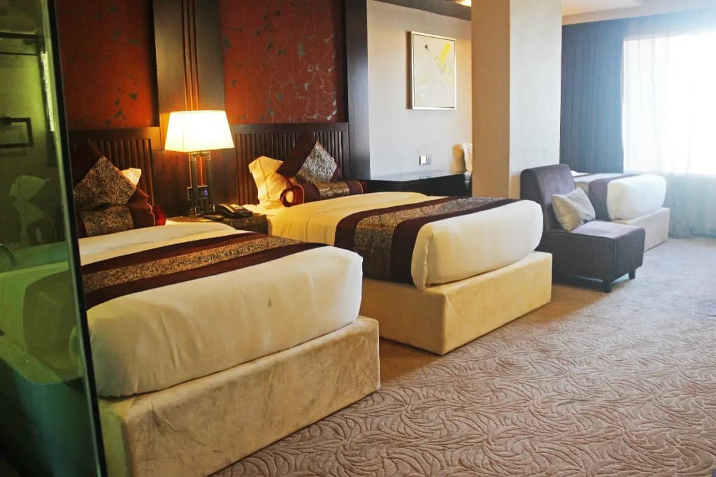 Royale Signature Hotel - photo 17