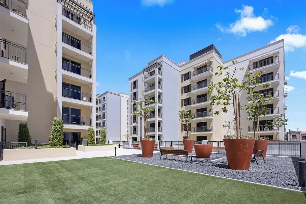 Portside Bliss La Mer 1 BR with Sea View - photo 1