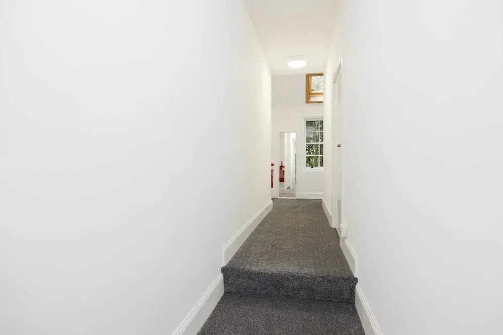 JOIVY Beautiful 2-Br Mews Home, Near Princes Street - photo 12