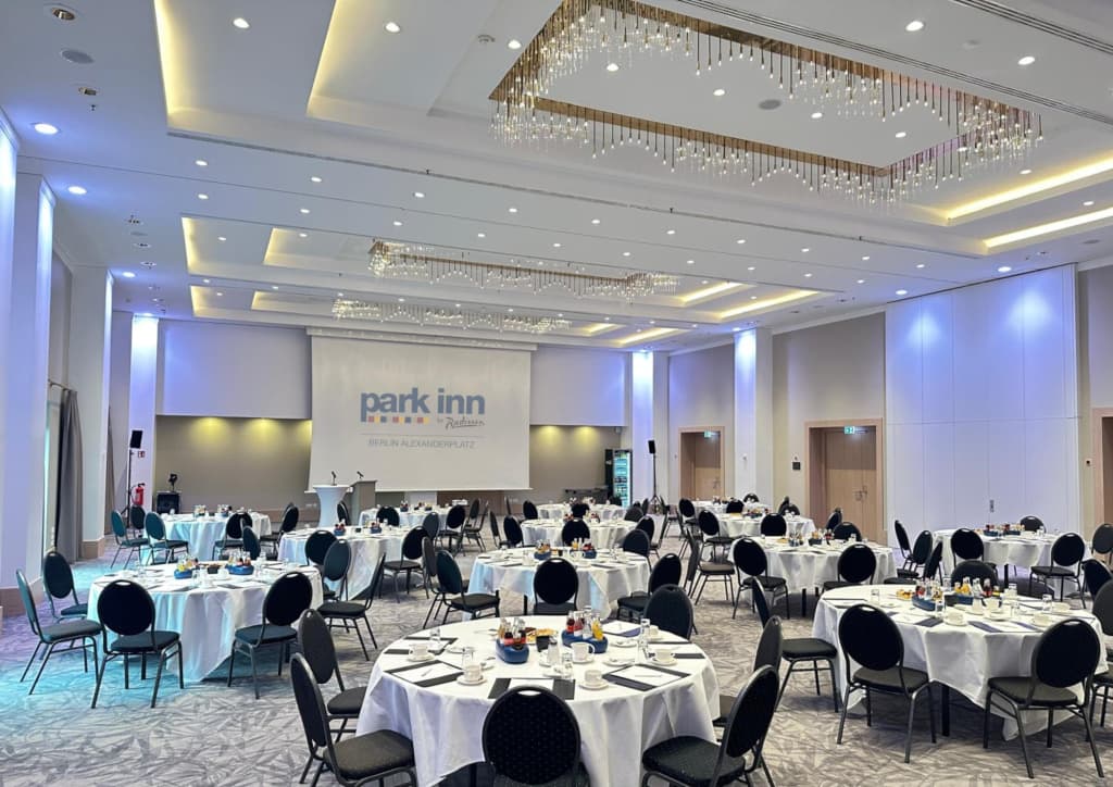 Park Inn by Radisson Berlin Alexanderplatz - photo 33
