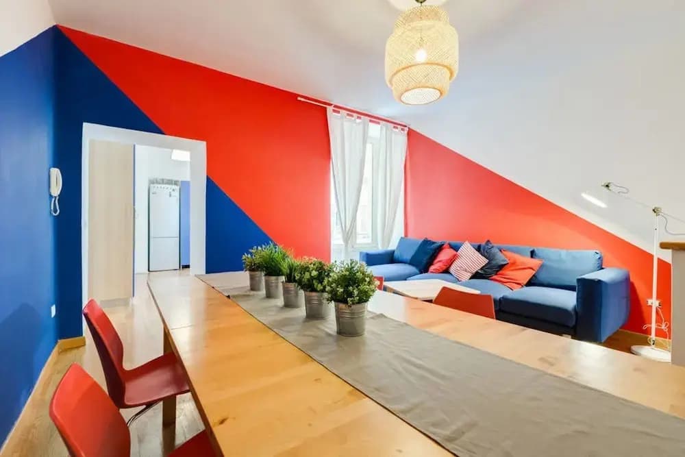 Extra Large Colorful Flat in Central Location! - photo 2