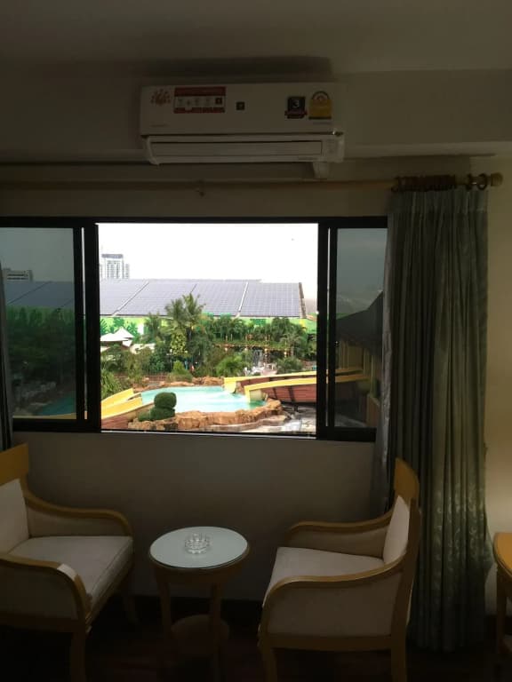Mall Suites Hotel - photo 8