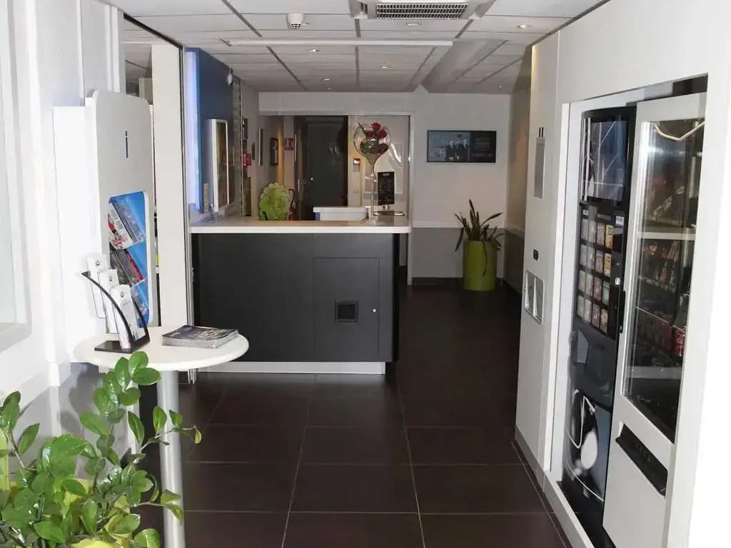 Ibis budget Nice Palais Nikaa - photo 2